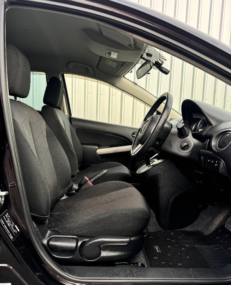 2013 Mazda DEMIO