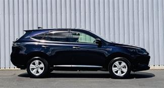 2017 Toyota Harrier - Thumbnail