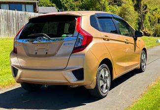 2013 Honda FIT - Thumbnail