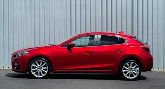 2015 Mazda Axela - Thumbnail