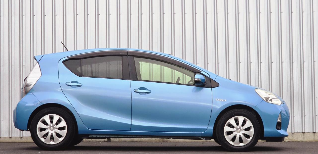 2014 Toyota AQUA