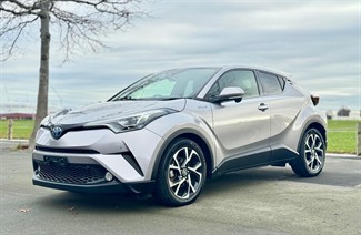 2017 Toyota C-hr - Thumbnail