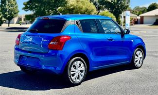 2017 Suzuki SWIFT - Thumbnail