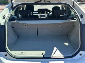 2014 Toyota Prius - Thumbnail