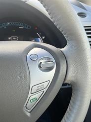 2016 Nissan Leaf - Thumbnail