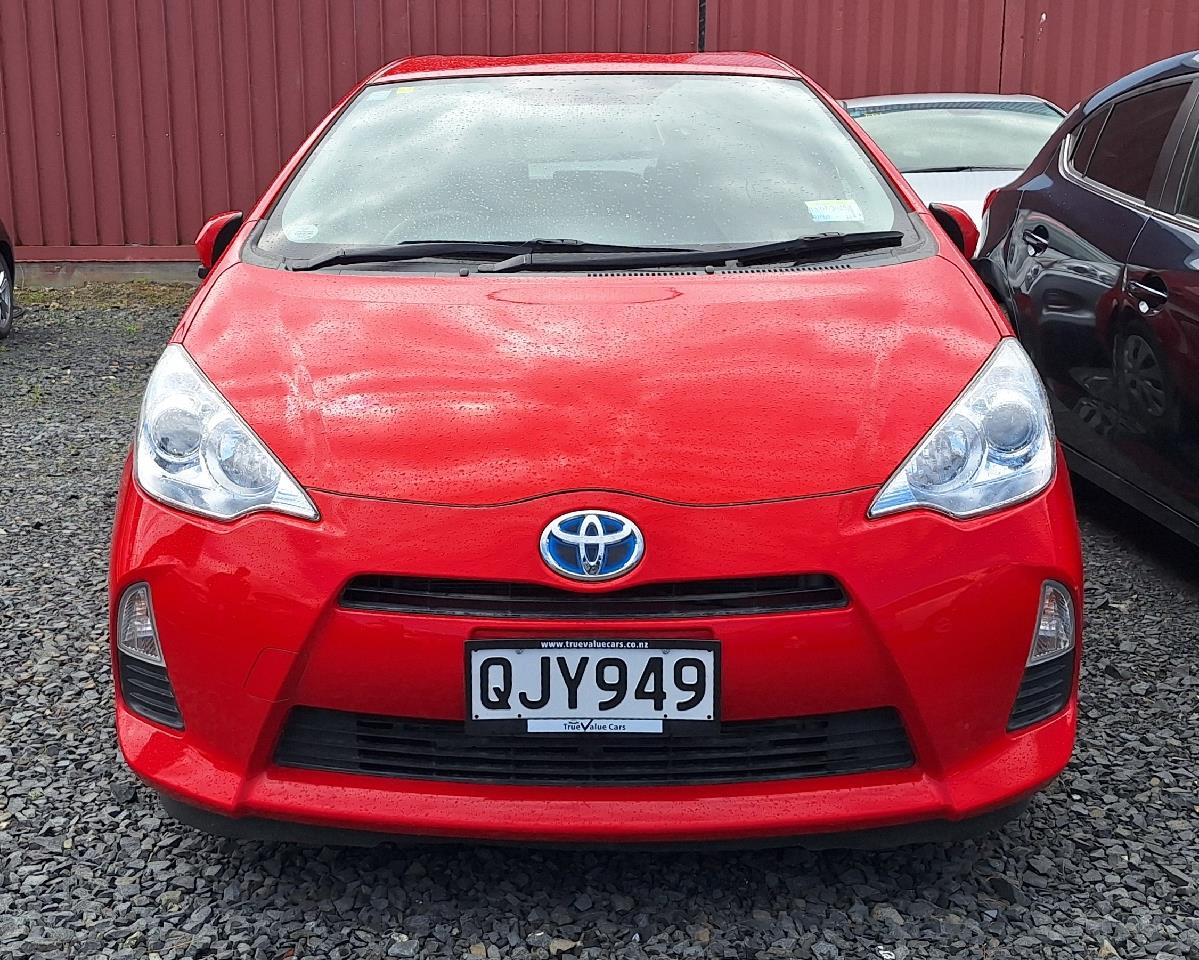 2013 Toyota AQUA
